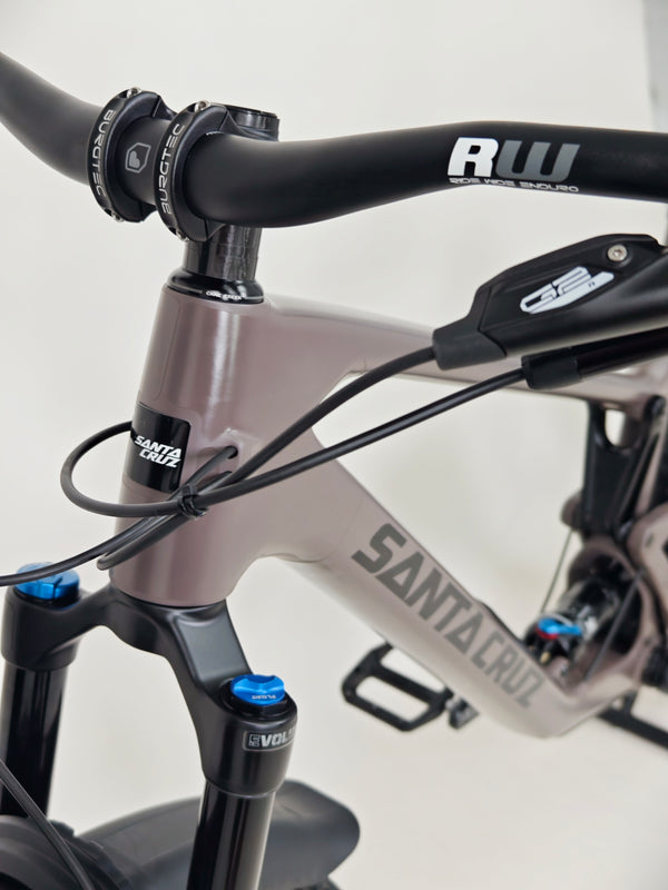Santa Cruz Tallboy C S 2023 / X- LARGE / RRP: £6,399.00 / Excellent Condition!