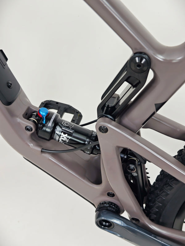 Santa Cruz Tallboy C S 2023 / X- LARGE / RRP: £6,399.00 / Excellent Condition!