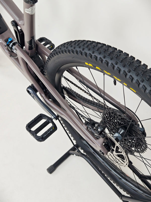 Santa Cruz Tallboy C S 2023 / X- LARGE / RRP: £6,399.00 / Excellent Condition!