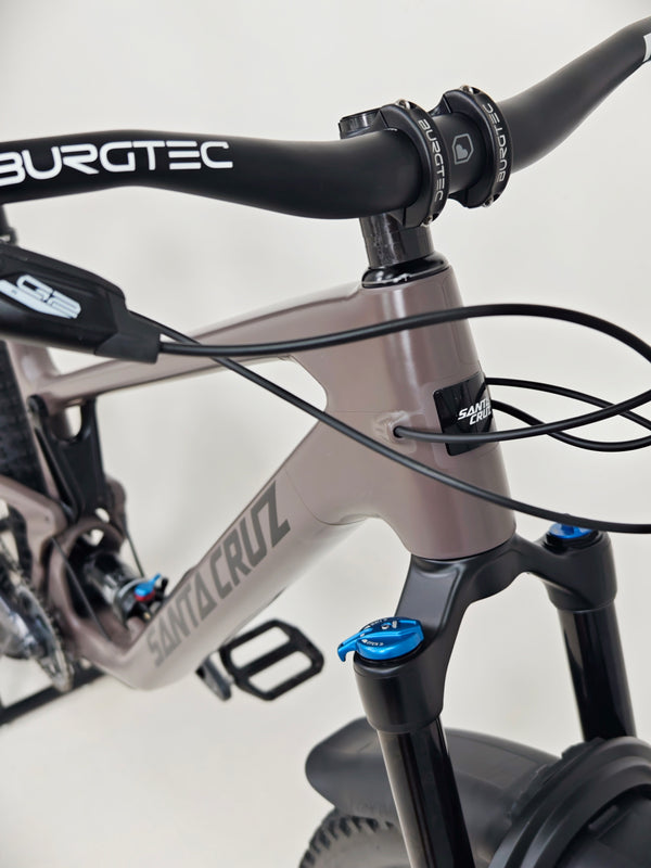 Santa Cruz Tallboy C S 2023 / X- LARGE / RRP: £6,399.00 / Excellent Condition!