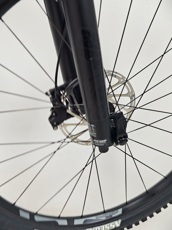 Mondraker Superfoxy 29 2023 / LARGE / RRP: £4,199.00 / Excellent Condition