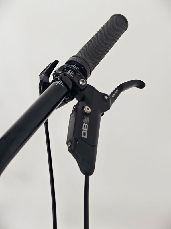 Mondraker Superfoxy 29 2023 / LARGE / RRP: £4,199.00 / Excellent Condition