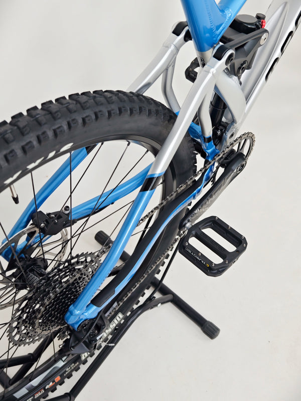 Mondraker Superfoxy 29 2023 / LARGE / RRP: £4,199.00 / Excellent Condition