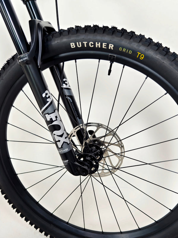 Specialized Stumpjumper Comp Alloy 29 2024 / MEDIUM / RRP: £2,900.00 / Excellent Condition!