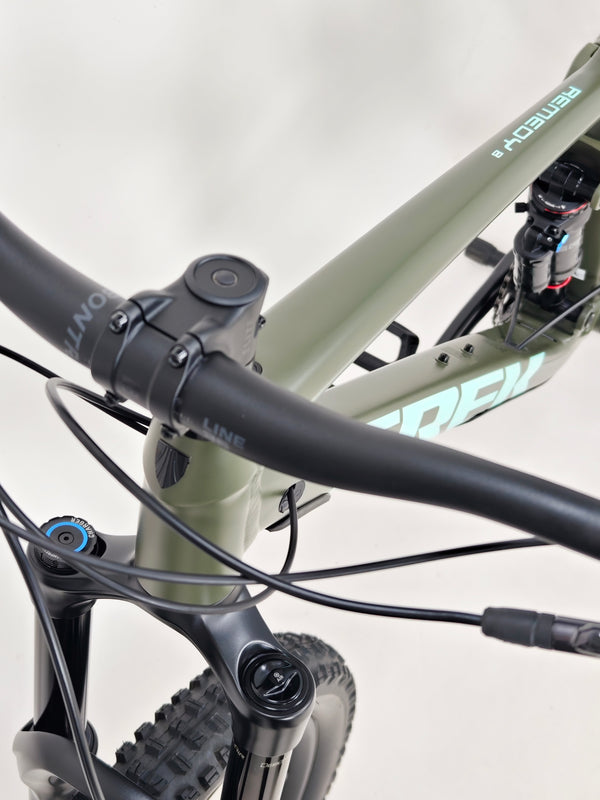 Trek Remedy 8 2022 / X-LARGE / RRP: £3,450.00 / Very Good Condition