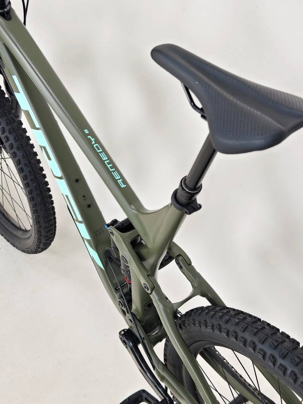 Trek Remedy 8 2022 / X-LARGE / RRP: £3,450.00 / Very Good Condition