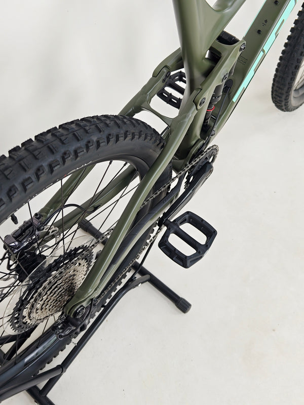 Trek Remedy 8 2022 / X-LARGE / RRP: £3,450.00 / Very Good Condition