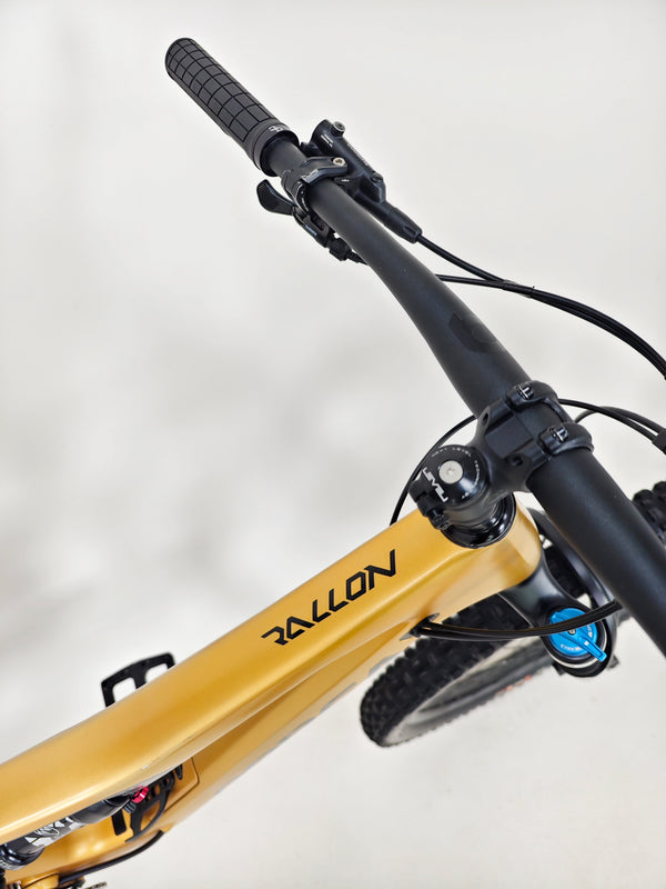 Orbea Rallon M20 Carbon 2023 / LARGE / FOX 38 / RRP: £5,299.00 / Very Good Condition!