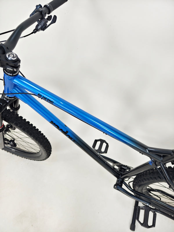 Ragley Blue Pig Race 2022 / XL / RRP: £2,499.99 / Very Good Condition