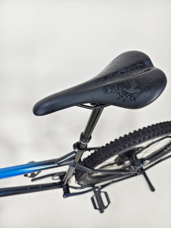 Ragley Blue Pig Race 2022 / XL / RRP: £2,499.99 / Very Good Condition