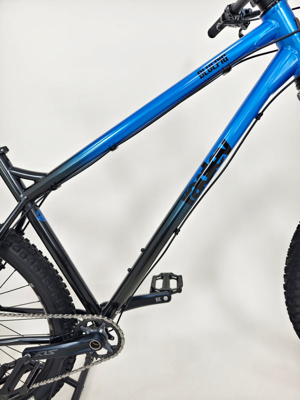 Ragley Blue Pig Race 2022 / XL / RRP: £2,499.99 / Very Good Condition