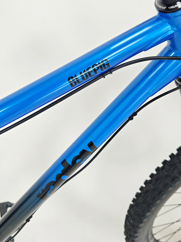 Ragley Blue Pig Race 2022 / XL / RRP: £2,499.99 / Very Good Condition
