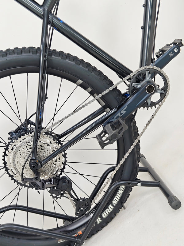 Ragley Blue Pig Race 2022 / XL / RRP: £2,499.99 / Very Good Condition
