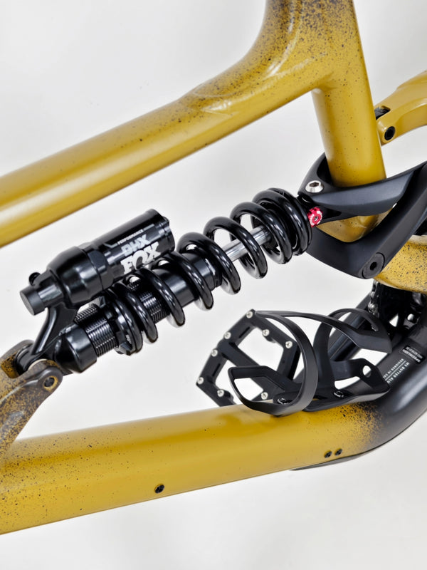 Specialized STATUS 2 170 2025 / X-LARGE (S5) / FOX 38 / RRP: £2,999.00 / Like NEW!