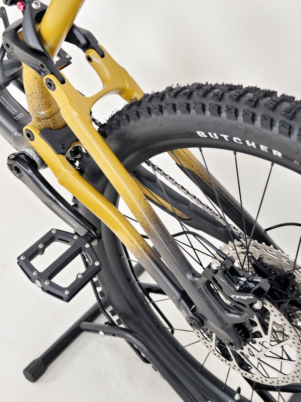 Specialized STATUS 2 170 2025 / X-LARGE (S5) / FOX 38 / RRP: £2,999.00 / Like NEW!
