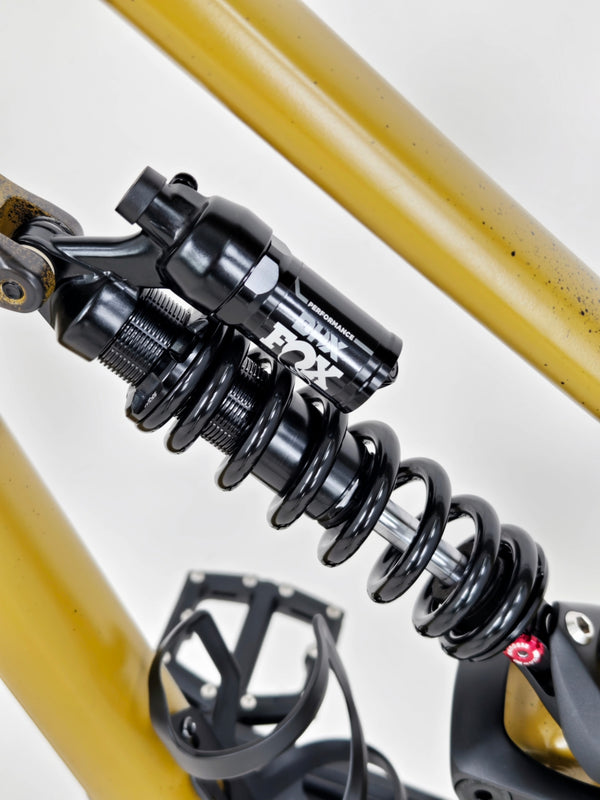 Specialized STATUS 2 170 2025 / X-LARGE (S5) / FOX 38 / RRP: £2,999.00 / Like NEW!