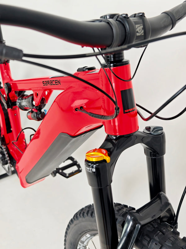 Saracen Ariel 50E Electric FS Bike 2024 / MEDIUM/ RRP: £4,999.00 / Excellent! / Only 127 miles from new!
