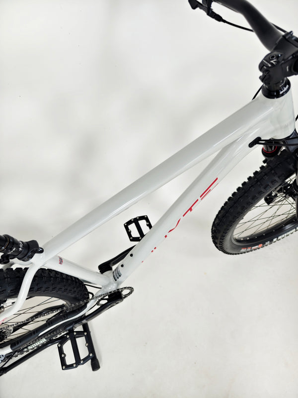 Whyte 905 V4 2023 / MEDIUM/ RRP: £2,099.00 / Excellent Condition!