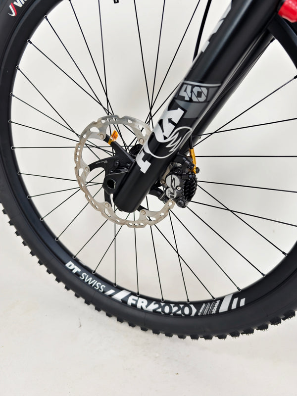 Canyon Sender CFR FMD 2021 / Downhill Bike / XL / FOX FLOAT 40 / RRP: £5,270.00 / Very Good Condition