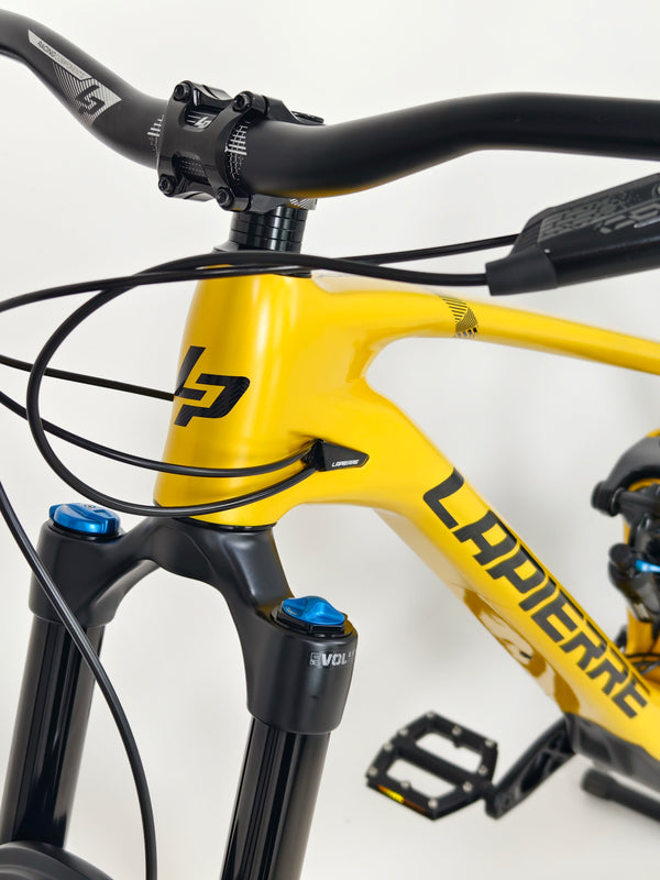 Lapierre Spicy CF 6.9 2023 / LARGE / RRP: £4,699.00 / Very Good Condition