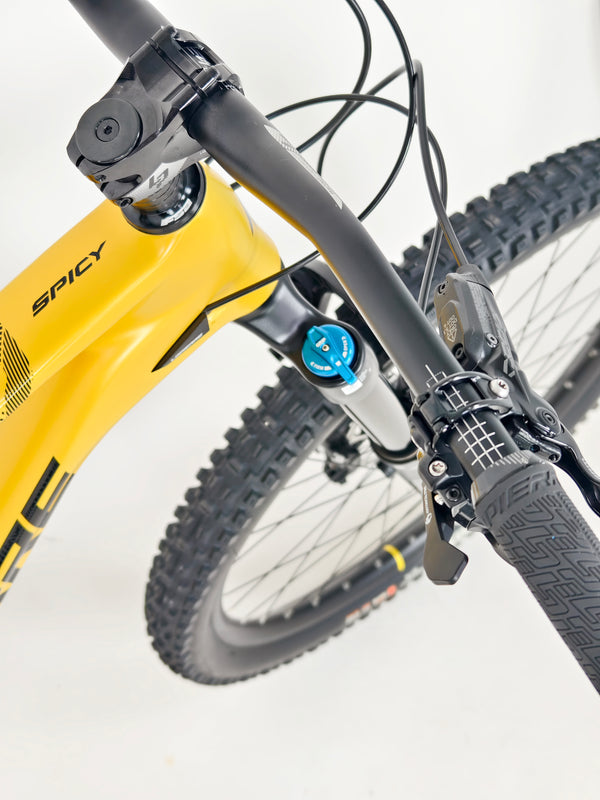Lapierre Spicy CF 6.9 2023 / LARGE / RRP: £4,699.00 / Very Good Condition