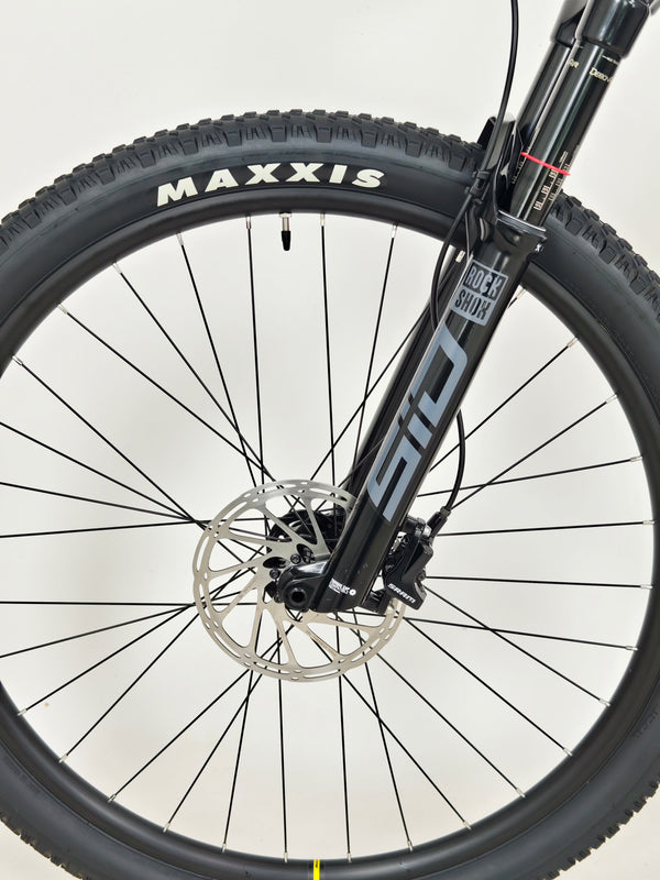 Lapierre XRM 6.9 2023 Carbon XC Race FS Mountain Bike / MEDIUM / RRP £3,999.00 / Very Good Condition!