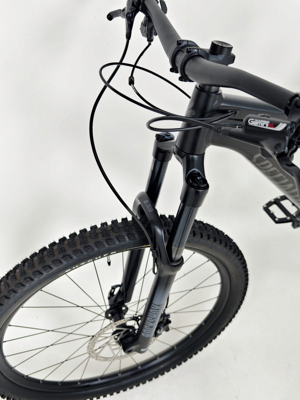 Specialized Stumpjumper Alloy 2022 / S4 - LARGE /RRP: £2,100.00 / Very Good Condition