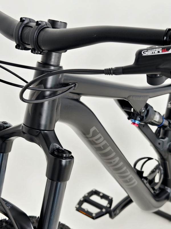 Specialized Stumpjumper Alloy 2022 / S4 - LARGE /RRP: £2,100.00 / Very Good Condition