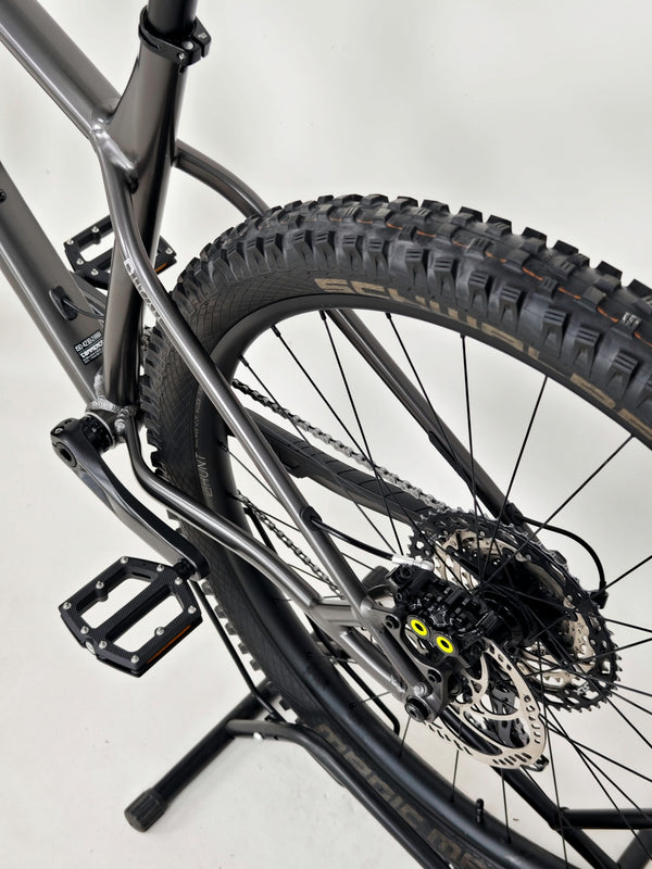Commencal META HT AM 2023 / Custom-Built / Large / Very Good Condition