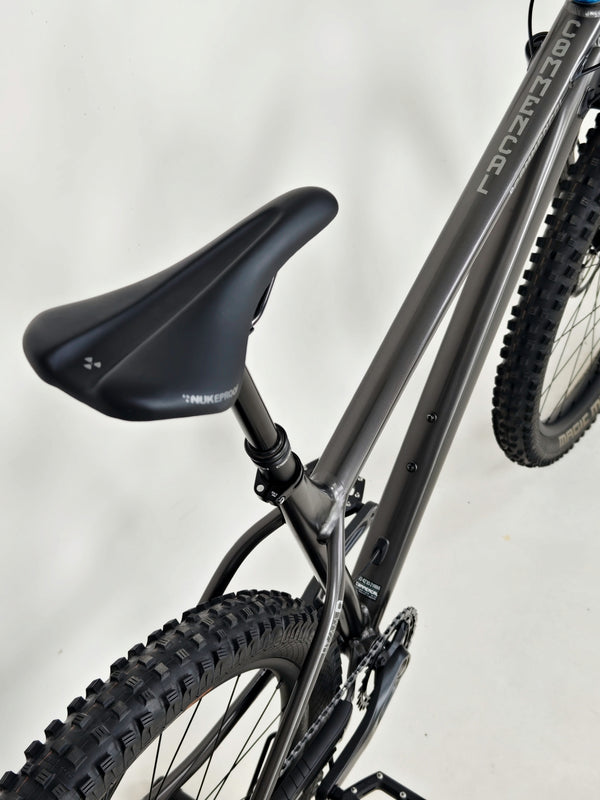 Commencal META HT AM 2023 / Custom-Built / Large / Very Good Condition