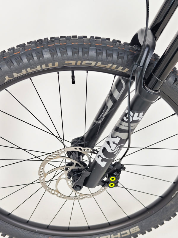 Orbea Occam Carbon / Custom-Built / LARGE / Est. value: £4,000 / Very Good Condition