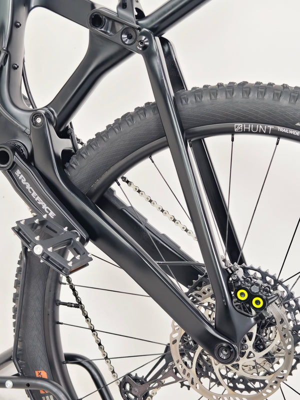 Orbea Occam Carbon / Custom-Built / LARGE / Est. value: £4,000 / Very Good Condition