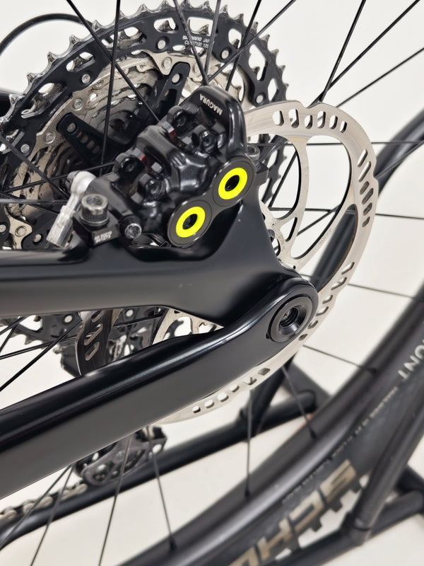 Orbea Occam Carbon / Custom-Built / LARGE / Est. value: £4,000 / Very Good Condition