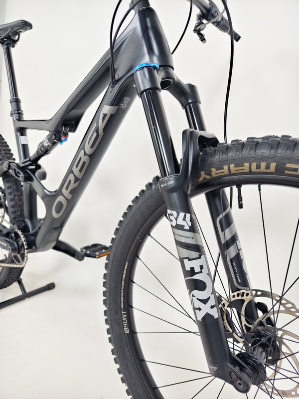 Orbea Occam Carbon / Custom-Built / LARGE / Est. value: £4,000 / Very Good Condition