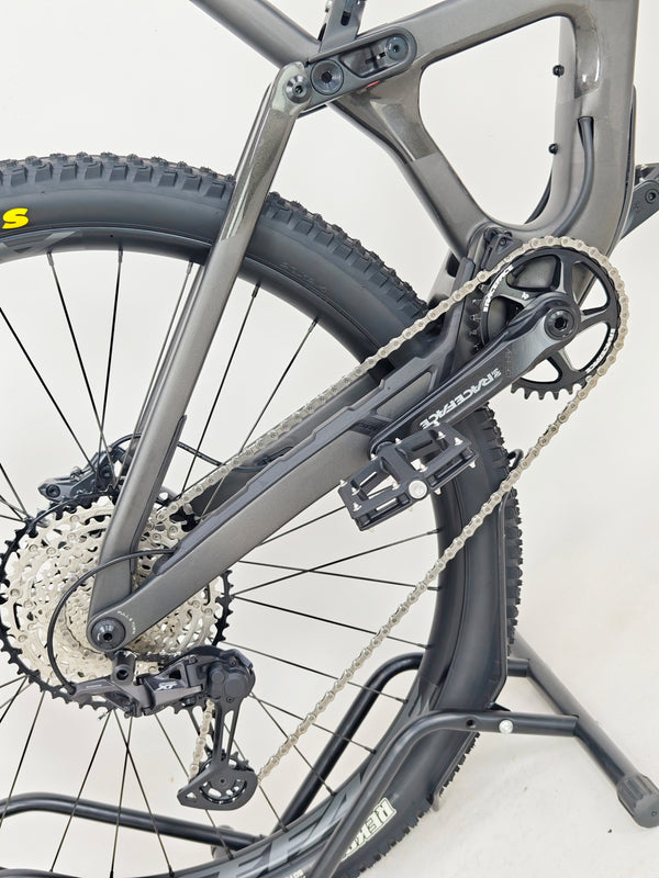 Orbea Occam M30-Eagle 29er 2023 Carbon / X-LARGE / RRP: £4,699.00 / Excellent Condition!