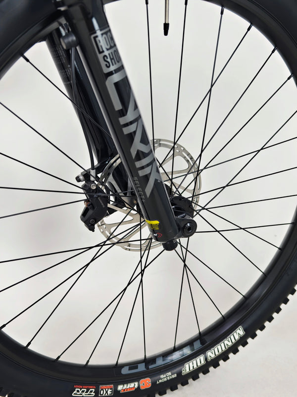 GT Sensor Carbon Pro 2024 / LARGE / RRP £4,200.00 / Excellent Condition!