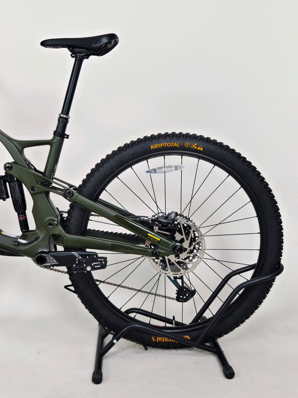 GT Force Carbon Pro Enduro Bike 2023 / MEDIUM / RRP: £4,700.00 / Excellent Condition!