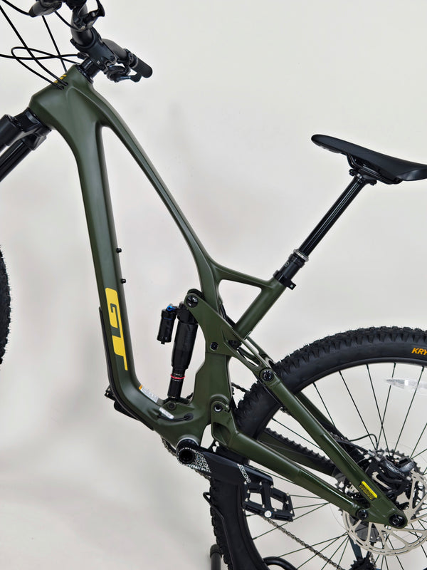 GT Force Carbon Pro Enduro Bike 2023 / MEDIUM / RRP: £4,700.00 / Excellent Condition!