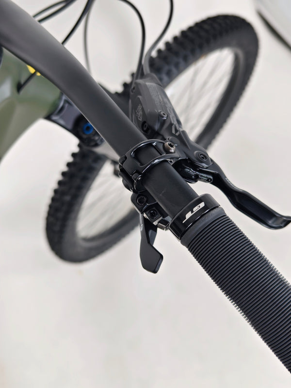 GT Force Carbon Pro Enduro Bike 2023 / MEDIUM / RRP: £4,700.00 / Excellent Condition!