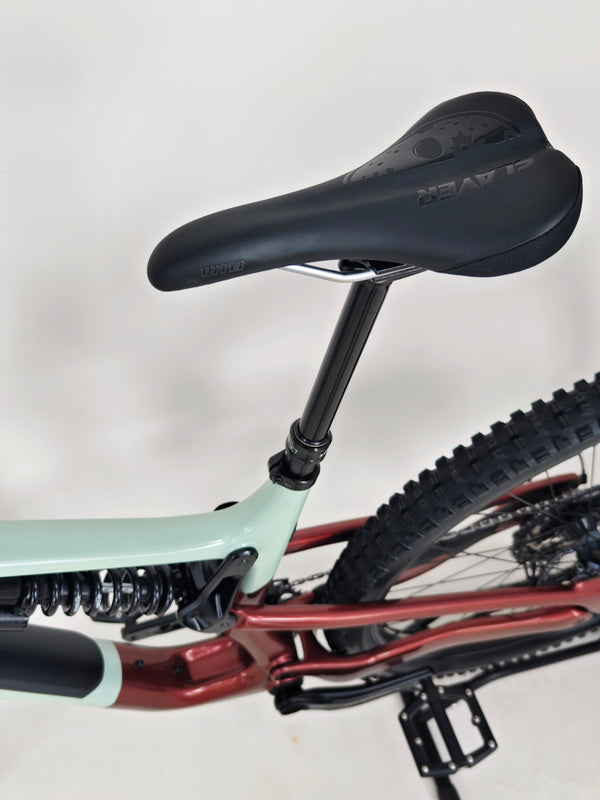 Rocky Mountain Slayer Carbon 50 2023 / LARGE / RRP: £5,999.00 / Very Good Condition