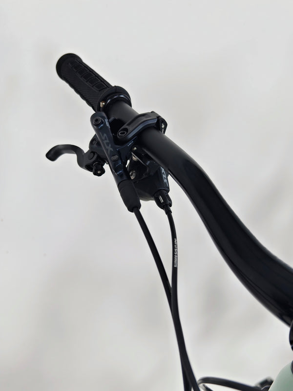 Rocky Mountain Slayer Carbon 50 2023 / LARGE / RRP: £5,999.00 / Very Good Condition