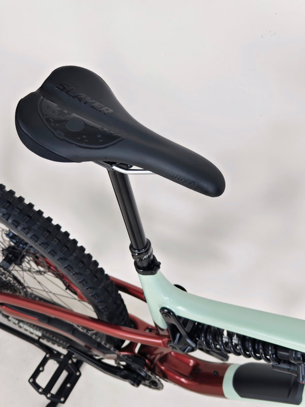 Rocky Mountain Slayer Carbon 50 2023 / LARGE / RRP: £5,999.00 / Very Good Condition