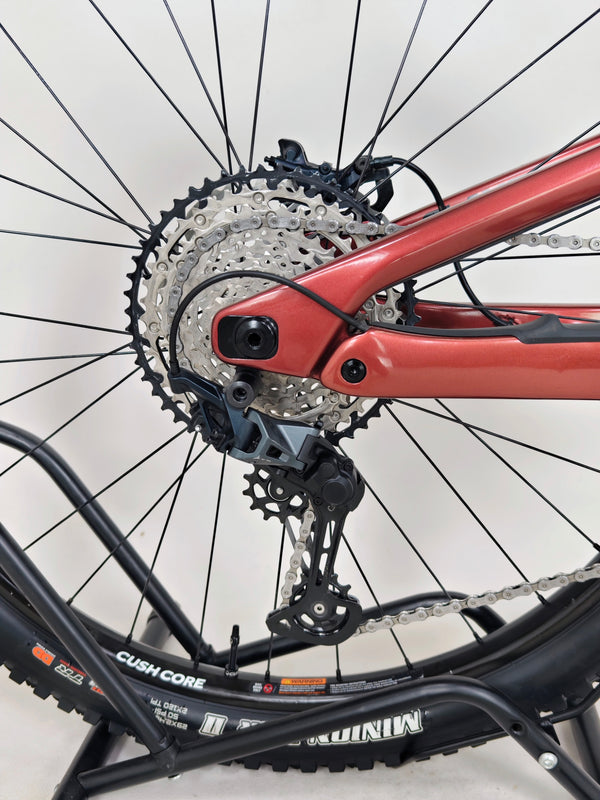 Rocky Mountain Slayer Carbon 50 2023 / LARGE / RRP: £5,999.00 / Very Good Condition