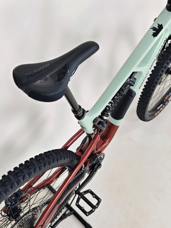 Rocky Mountain Slayer Carbon 50 2023 / LARGE / RRP: £5,999.00 / Very Good Condition