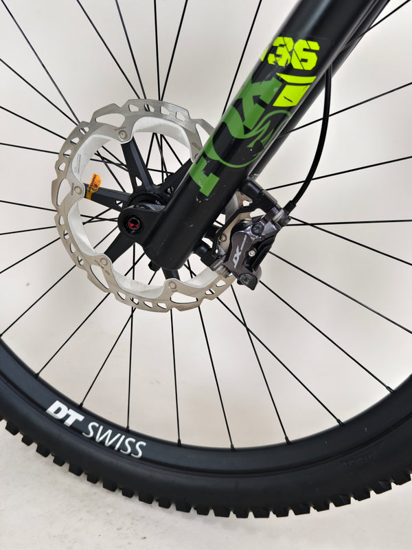 Pivot Switchblade Pro XT/XTR 2023 / LARGE / RRP: £8,100.00 / Very Good Condition