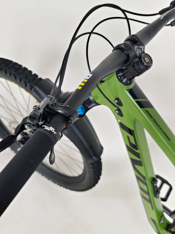 Pivot Switchblade Pro XT/XTR 2023 / LARGE / RRP: £8,100.00 / Very Good Condition
