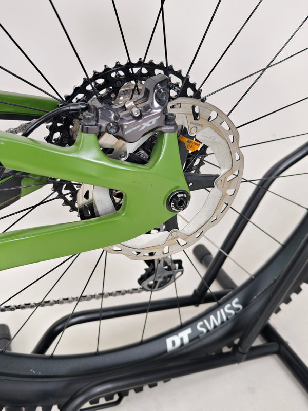 Pivot Switchblade Pro XT/XTR 2023 / LARGE / RRP: £8,100.00 / Very Good Condition