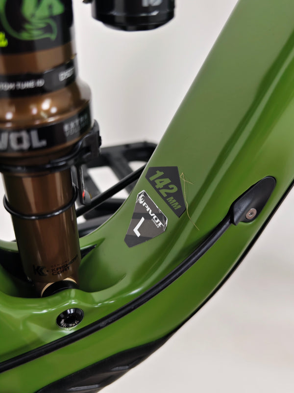 Pivot Switchblade Pro XT/XTR 2023 / LARGE / RRP: £8,100.00 / Very Good Condition