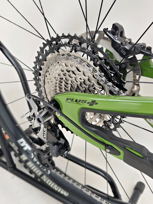 Pivot Switchblade Pro XT/XTR 2023 / LARGE / RRP: £8,100.00 / Very Good Condition