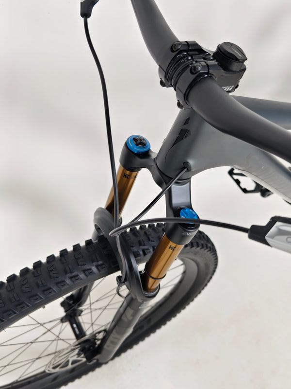 Specialized S-Works Stumpjumper AXS 2022 CARBON/ MEDIUM / RRP: £8,499.00 / Excellent Condition!